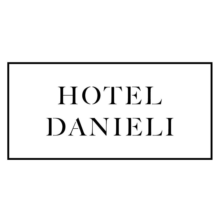 Hotel Danieli ลิโดดิเยโซโล ภายนอก รูปภาพ